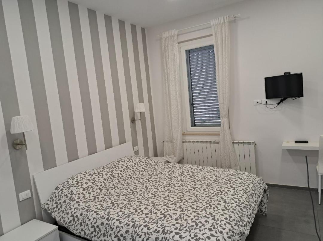 Massaro Apartments Via Firenze Pescara Abruzzo ภายนอก รูปภาพ